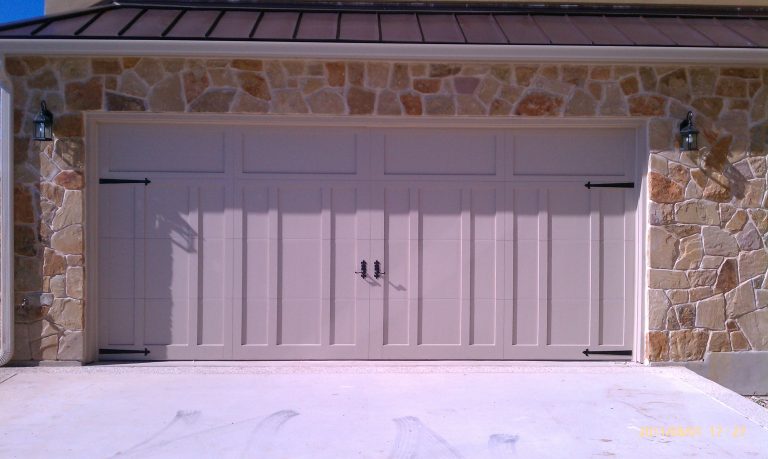 Fancy Residential Overhead Doors_087